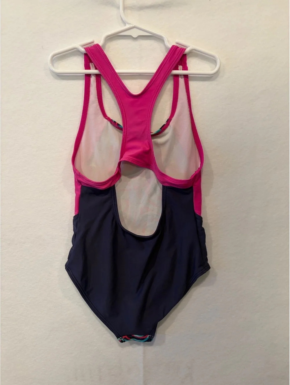 Speedo Girls Size 8 One Piece Swimsuit Pink Navy Aqua Heart Racerback